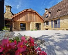 France Nouvelle-Aquitaine Coly-Saint-Amand vacation rental compare prices direct by owner 5096147