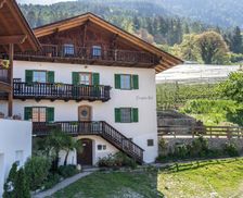 Italy Trentino-Alto Adige Schenna vacation rental compare prices direct by owner 6378020