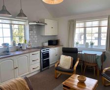 United Kingdom Dorset Lyme Regis vacation rental compare prices direct by owner 7628596