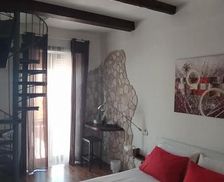 Italy Molise Isernia vacation rental compare prices direct by owner 17707630