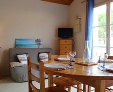 France Nouvelle-Aquitaine Dolus-d'Oléron vacation rental compare prices direct by owner 20258616