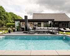 Netherlands Noord-Brabant Kaatsheuvel vacation rental compare prices direct by owner 14929469