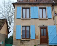 France Burgundy Saint-Amand-en-Puisaye vacation rental compare prices direct by owner 27517205