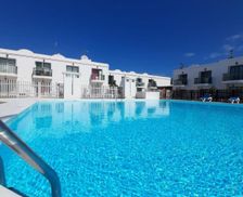 Spain Fuerteventura Corralejo vacation rental compare prices direct by owner 15947816