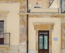 Italy Sicily Palazzolo Acreide vacation rental compare prices direct by owner 13479531