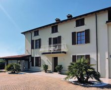 Italy Lombardy Centenaro vacation rental compare prices direct by owner 26690764