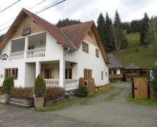 Romania Suceava Botuş vacation rental compare prices direct by owner 14196439