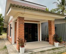 Malaysia Johor Bukit Gambir vacation rental compare prices direct by owner 26214175