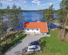 Sweden Varmland County Årjäng vacation rental compare prices direct by owner 4892350