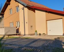 Croatia Lika-Senj County Korenica vacation rental compare prices direct by owner 15286941