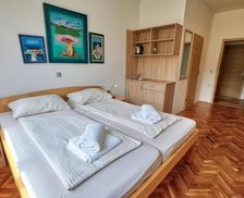 Slovenia Notranjska Nova Vas vacation rental compare prices direct by owner 14070370