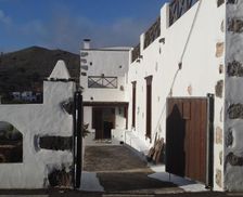 Spain Lanzarote Haría vacation rental compare prices direct by owner 14913757