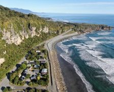 New Zealand West Coast Punakaiki vacation rental compare prices direct by owner 13799381