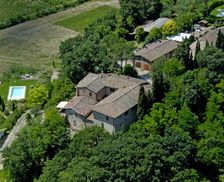 Italy Tuscany Monteriggioni vacation rental compare prices direct by owner 14316679