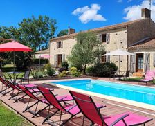 France Pays de la Loire Puyravault vacation rental compare prices direct by owner 16098379