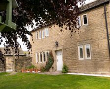 United Kingdom West Yorkshire Huddersfield vacation rental compare prices direct by owner 10377450