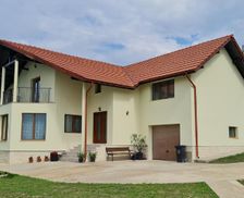 Romania  Tăuţii de Sus vacation rental compare prices direct by owner 26164105