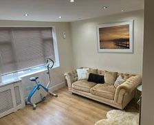 United Kingdom  South Ockendon vacation rental compare prices direct by owner 28326459