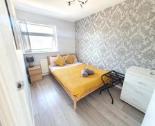 United Kingdom Bedfordshire Luton vacation rental compare prices direct by owner 13513995