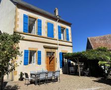 France Burgundy Pierrefitte-sur-Loire vacation rental compare prices direct by owner 23651560