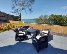 United Kingdom Pembrokeshire Pembroke Dock vacation rental compare prices direct by owner 4063407