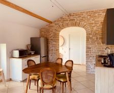 France Côte-d'Or Vougeot vacation rental compare prices direct by owner 26372292