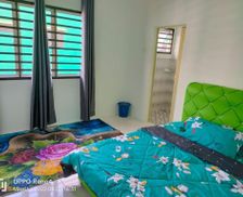 Malaysia Perak Seri Iskandar vacation rental compare prices direct by owner 26099720