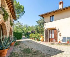 Italy Tuscany Molino del Piano vacation rental compare prices direct by owner 23605015