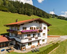 Austria Tyrol Hainzenberg vacation rental compare prices direct by owner 13960022