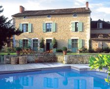 France  Lussac-les-Châteaux vacation rental compare prices direct by owner 12990322