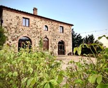 Italy Tuscany Castiglione dʼOrcia vacation rental compare prices direct by owner 26224455