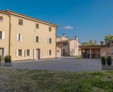 Italy Veneto Valdobbiadene vacation rental compare prices direct by owner 26022216