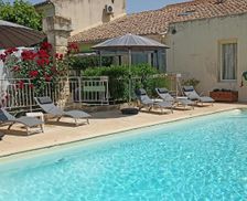 France Languedoc-Roussillon Générac vacation rental compare prices direct by owner 18562322