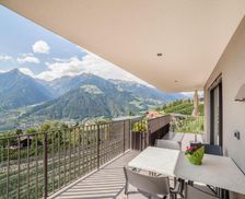 Italy Trentino-Alto Adige Schenna vacation rental compare prices direct by owner 11009317