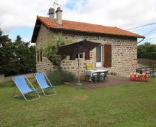 France Auvergne-Rhone-Alpes Lantriac vacation rental compare prices direct by owner 27505474