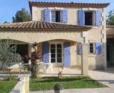 France Provence-Alpes-Côte d'Azur Paradou vacation rental compare prices direct by owner 26948472