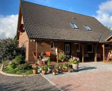 Germany Lower-Saxony Buxtehude vacation rental compare prices direct by owner 13739009