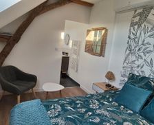 France Centre Noyant-de-Touraine vacation rental compare prices direct by owner 26301756