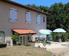 France Nouvelle-Aquitaine Chazelles vacation rental compare prices direct by owner 26209046