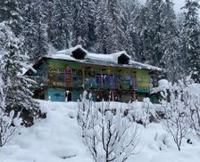 India Himachal Pradesh Kalgha vacation rental compare prices direct by owner 26184189