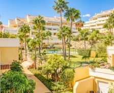 Spain Andalucía Estepona vacation rental compare prices direct by owner 33271232