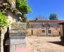 France Pays de la Loire Saint-Hilaire-des-Loges vacation rental compare prices direct by owner 13708068