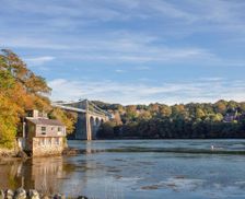 United Kingdom Anglesey Menai Bridge vacation rental compare prices direct by owner 27317018