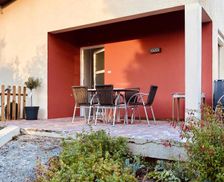 France Burgundy Saint-Julien vacation rental compare prices direct by owner 13750075