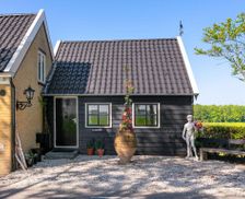 Netherlands Zuid-Holland Zuid-Beijerland vacation rental compare prices direct by owner 17796685