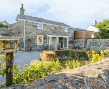 United Kingdom Gwynedd Blaenau-Ffestiniog vacation rental compare prices direct by owner 14080266