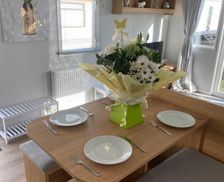 United Kingdom Essex Walton-on-the-Naze vacation rental compare prices direct by owner 35061946