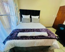 South Africa Gauteng Roodepoort vacation rental compare prices direct by owner 33679713