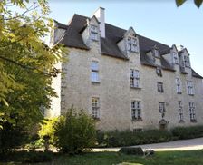 France Auvergne Saint-Genès-du-Retz vacation rental compare prices direct by owner 13411387