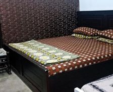 Pakistan Punjab Faisalabad vacation rental compare prices direct by owner 35348096